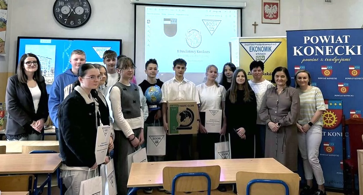 Zdjęcie uczestników konkursu w ZSP nr 3 w Końskich