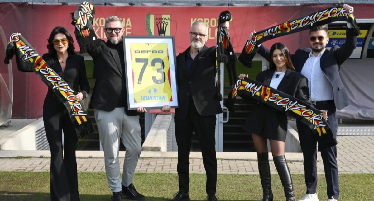 Materiały promocyjne, Lokalna firma Ekstraklasie Defro oficjalnym sponsorem Korony Kielce - zdjęcie, fotografia