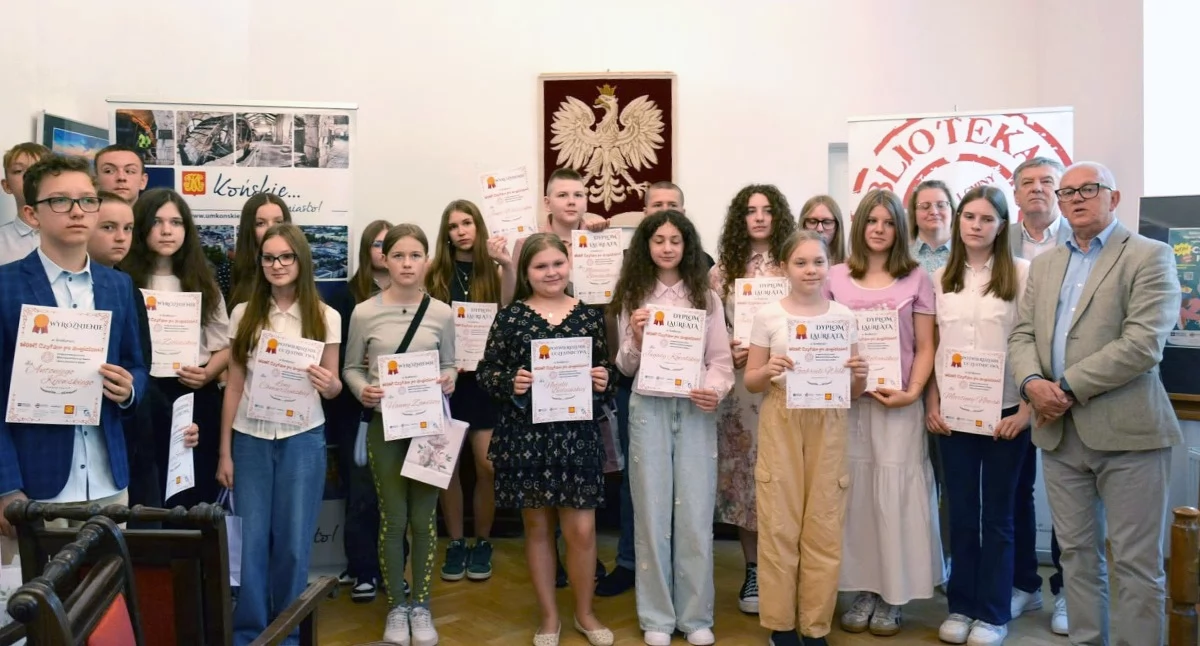 Zdjęcie nagrodzonych i wyróżnionych