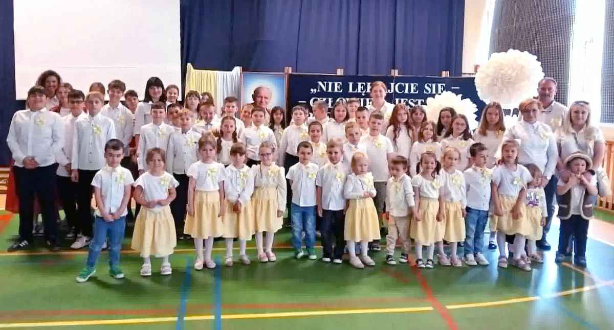 Zdjęcie młodych artystów