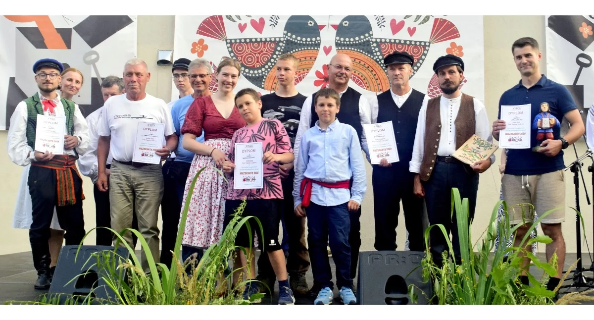 Zdjęcie laureatów konkursu