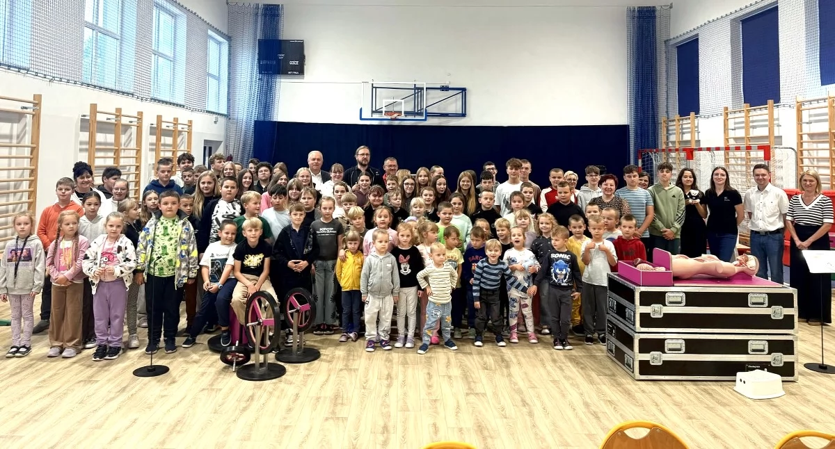 Zdjęcie jednej z grup odwiedzających SP w Wilczkowicach. Fot. SP Wilczkowice