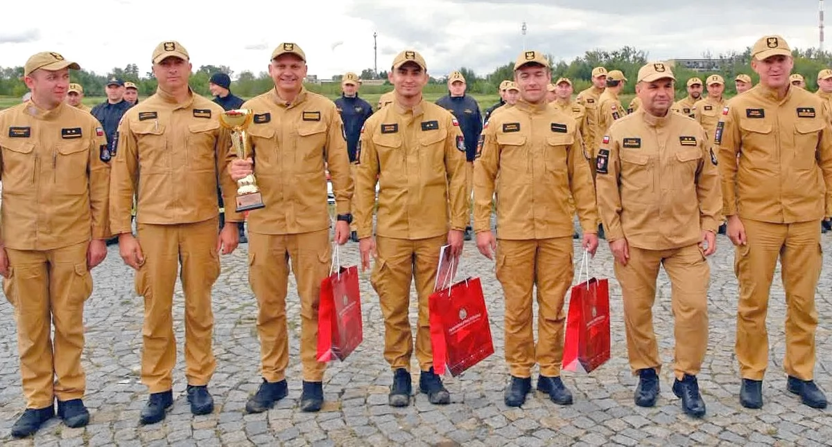 Zdjęcie zwycięskiej ekipy JRG Końskie. Fot. KP PSP Końskie