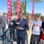 Andrzej Szejna wezwał do debaty Jarosłąwa Kaczyńskiegi i Romana Giertycha. Fot. FB...
