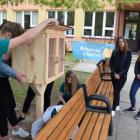 Ustawienie półki bookcrosingowej w Górnikach (6)