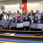 Promesy na remonty z Funduszu Dróg rozdane (1)