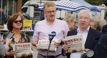 Poseł Krzysztof Lipiec na targu w Końskich 