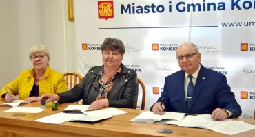 KOŃSKIE. Radość z finansów na pomoc uzależnionym. Trzy projekty z gminnym wsparciem