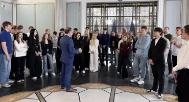 Wizyta licealistów w Sejmie RP. Zaprosił Poseł Andrzej Szejna
