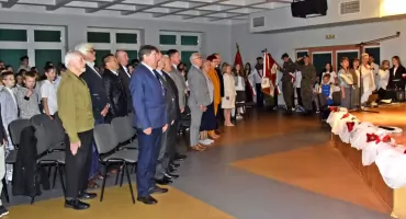 STADNICKA WOLA. Święto patrona szkoły - Armii Krajowej. Byłaś dla nas radością i dumą. Rytmy Pamięci [ZDJĘCIA]