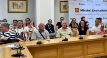 KOŃSKIE. Bloki rosną, mieszkania rozdzielane