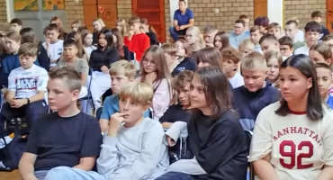 Narodowe Czytanie poezji Jana Kochanowskiego w SP nr 1 w Końskich [ZDJĘCIA]