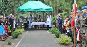 TRAWNIKI. Na skraju lasu trwała bitwa. Odwaga, poświęcenie i solidarność - 81 rocznica bitwy [ZDJĘCIA]