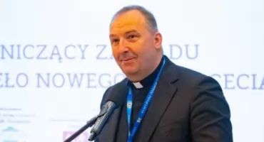 Zbiórka na stypendia dla młodzieży – 25. Dzień Papieski