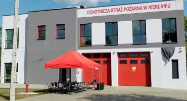 Pierwszy Ratownik u strażaków w Niekłaniu. Umowa z wojewodą świętokrzyskim podpisana 