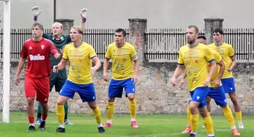 KEEZA 4. Liga świętokrzyska. Neptun Końskie wyrwał punkt w ostatniej minucie meczu!
