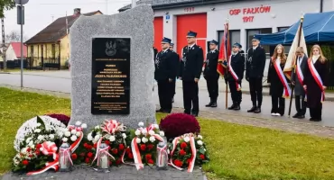 Narodowe Święto Niepodległości w gminie Fałków. Oddali hołd bohaterom [ZDJĘCIA]