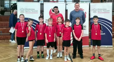 Młodzi szczypiorniści z Królewca w finale Amatorskiej Ligi Szkół Podstawowych!