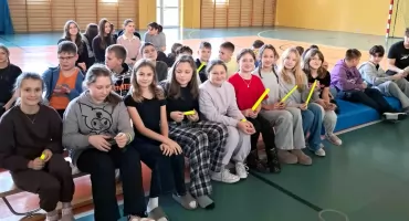 Spotkanie profilaktyczne w szkole w Królewcu. Bezpieczeństwo na drodze to podstawa!