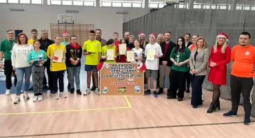 Wojewódzki Mikołajowy Turniej Tenisa Stołowego Młodzieży OHP. Sukcesy uczniów Kanady