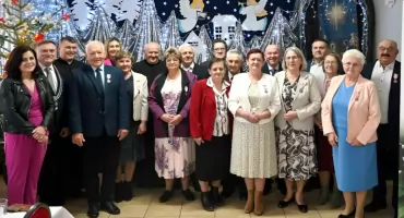 GMINA SŁUPIA KONECKA. Wyjątkowe i pełne wzruszeń Złote Gody w Klubie Seniora w Pilczycy