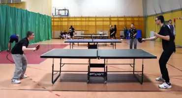 Mistrzostwa Gminy Fałków 2025 w tenisie stołowym rozstrzygnięte. Kto został mistrzem? [ZDJĘCIA]