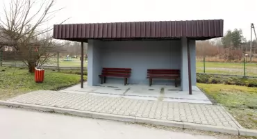 GMINA STĄPORKÓW. Remonty wiat zakończone. Poprawili estetykę, bezpieczeństwo oraz komfort użytkowania przystanków