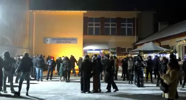 GOWARCZÓW. Była szampańska zabawa! Pożegnali Stary i powitali Nowy 2026 Rok [ZDJĘCIA]