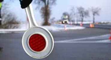 KOŃSKIE. Ulicami miasta lekkomyślny kierowca gnał z prędkością 143 km/godzinę!