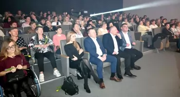 Lubię być szczęśliwa, czyli Gminny Dzień Kobiet w Radoszycach w nowym obiekcie