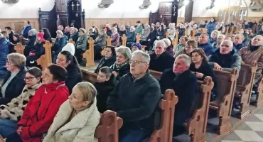 KOŃSKIE. Któryś za nas cierpiał rany... Droga Krzyżowa w koneckiej Kolegiacie św. Mikołaja