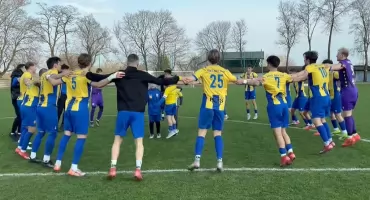 KEEZA 4 Liga świętokrzyska. Neptun Końskie podejmował pogromcę Korony III Kielce