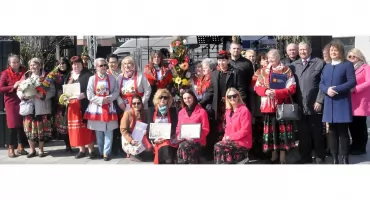 KOŃSKIE. Palmy w kolegiacie poświęcone, a na Jarmarku Wielkanocnym nagrodzone