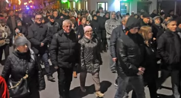 Konecka Droga Krzyżowa. Z Krzyżem Chrystusowym na ramionach