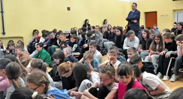 RADOSZYCE. Świadomy swoich praw obywatel. Bliskie spotkanie uczniów z prawnikiem