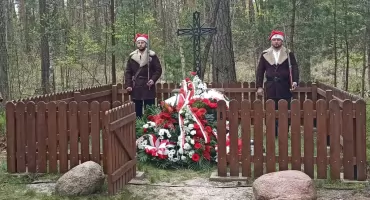 GMINA RUDA MALENIECKA. Uroczysko Ormanicha: tragedia bitewnego zgiełku w poszumie lasów