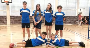 Świętokrzyska Liga Badmintona. Kolejny dobry występ uczniów SP w Miedzierzy