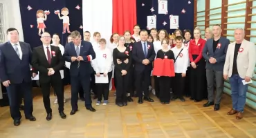 W blasku majowej jutrzenki: święto wolności i tradycji w SOSW w Baryczy