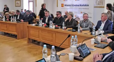 MODLISZEWICE. Za stodołami przebiegnie droga strategiczna. Mieszkańcy nie optują za takim rozwiązaniem