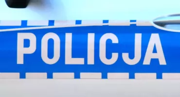 KOŃSKIE. Policjant zatrzymał obywatela, który bezpłatnie pobierał flaszkę gorzałki