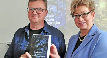 Tam na wzgórku pod starym dębem rodziło się przyszłe miasto Końskie