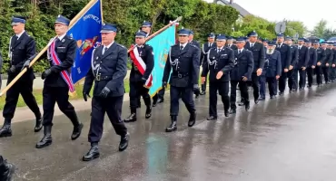 DZIEBAŁTÓW. Strażacy sto lat służą ludziom na pożytek i Bogu na chwałę