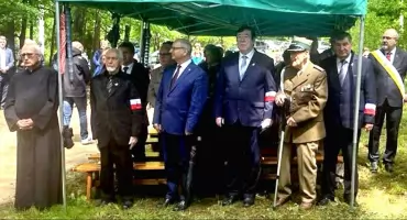 PIEKŁO. Ta tragedia podąża za żyjącymi. Msza święta za zamordowanych w 86 rocznicę niemieckiego bestialstwa