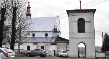 MALENIEC. Dotacje dla zabytków powiatu koneckiego. Są pieniądze na renowacje zabytkowej huty i kościołów