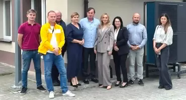 GMINA GOWARCZÓW. Budynek oczyszczalni ścieków w Rudzie Białaczowskiej już po termomodernizacji