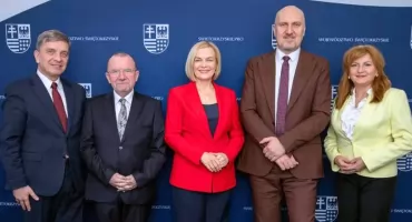 Gmina Końskie zyska blisko 13 mln zł z UE. Wielki zastrzyk gotówki na autobusy elektryczne