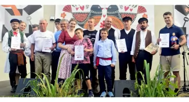 KOŃSKIE. Ludową muzykę niosło parkowe echo. XX Przegląd Kapel i Solistów Instrumentalistów Ludowych rozstrzygnięty