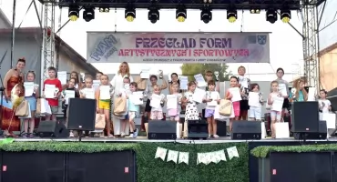 GOWARCZÓW. Zaprezentowali się młodzi ludzie pełni talentu i artystycznej energii. Przegląd Mam Pasję rozstrzygnięty