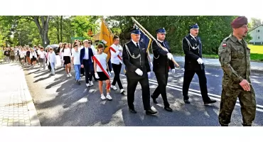 Bitwa o Kazanów. Pod pomnikiem wspominali walkę, jedną z pierwszych w II wojnie światowej