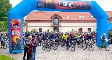 III Piekielny Bike Orient Gminy Stąporków. Rowerowy rajd na orientację ukończyło 129 uczestników, w tym najstarszy 74-letni mężczyzna